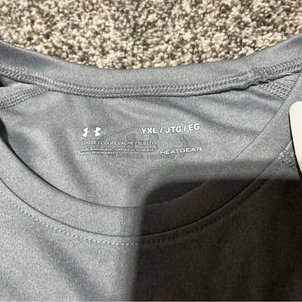 Girl's Youth XL Under Armour UA Loose Fit Shirt Top Big Logo Grey NWT
